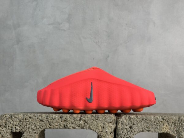 Nike Mind 001