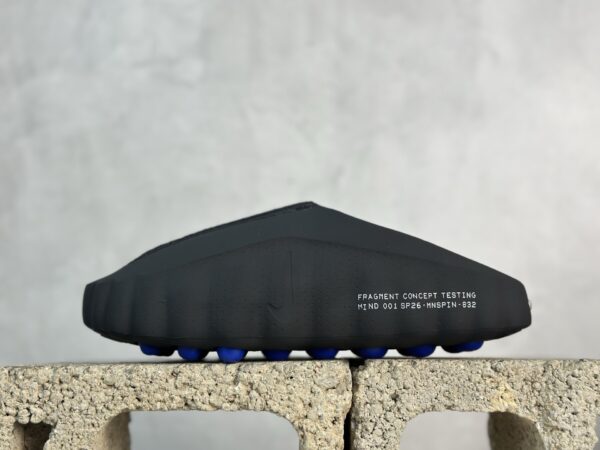 Nike Mind 001