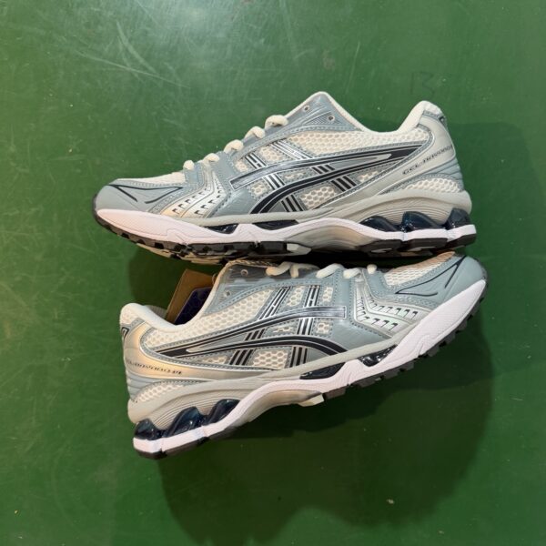 Asics Gel-Kayano 14 White and blue