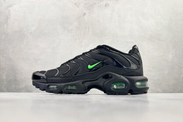 Nike Air Max Plus Blackish-green
