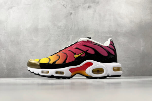 Nike Air Max Plus Yellowish-red