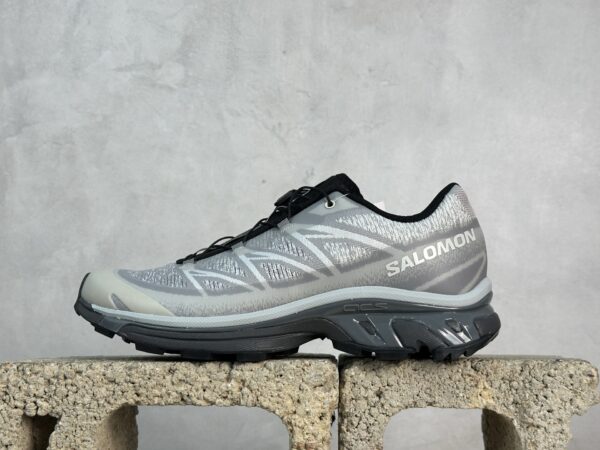 SALOMON XT-6