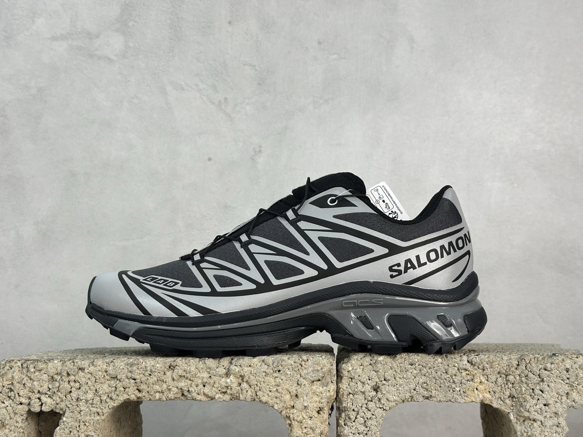 SALOMON XT-6