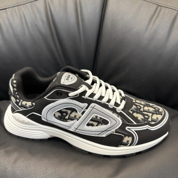 Dior B30