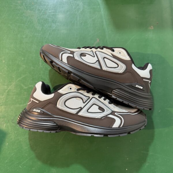 Dior B30