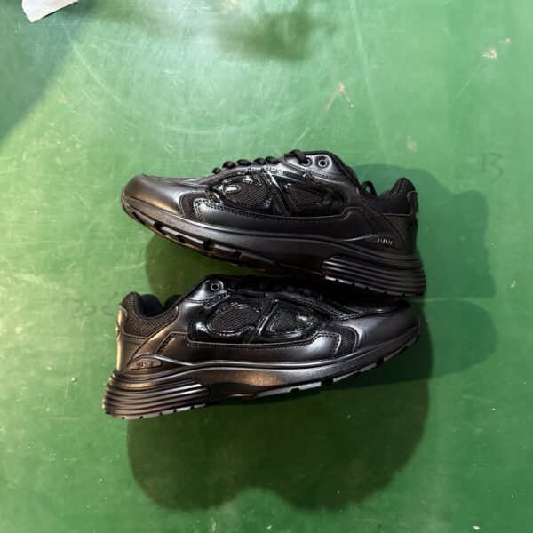 Dior B30